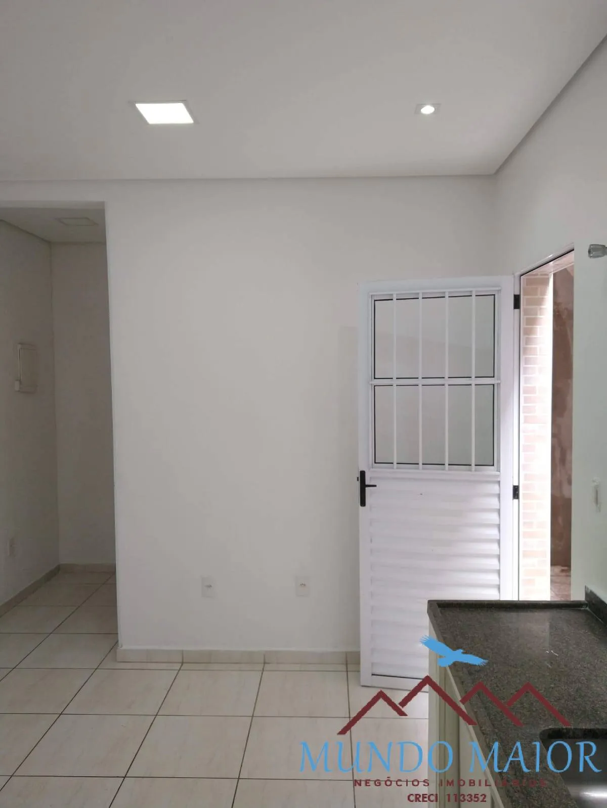 Imagem Casa com (3) no local com 7 quartos - 2 vagas - P/ Renda - Jardim Las Vega