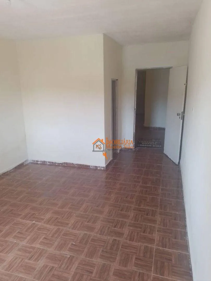 Imagem Sobrado com 4 dormitórios à venda, 200 m² por R$ 426.000,00 - Cidade Soberana - Guarulhos/SP