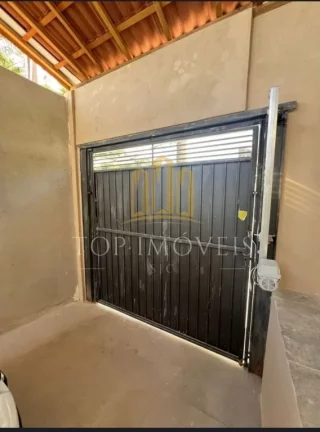 Imagem Casa à Venda no Bosque dos Eucaliptos – Recém-Reformada, Espaçosa e Pronta para Morar! Se você está em busca de conforto, praticidade e uma localização privilegiada, encontrou o seu novo lar!