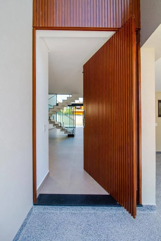 Imagem Sobrado de 430m² Localizado no Alphaville Residencial 2 em Barueri/SP!