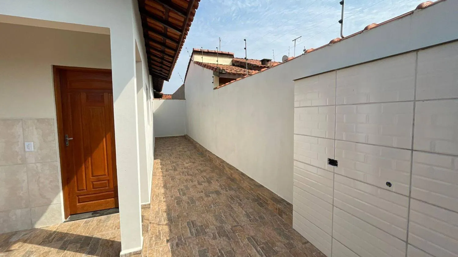 Imagem CASA NOVA LADO PRAIA 3 DORM SENDO 1 SUITE FINANCIAMENTO BANCARIO ITANHAEM