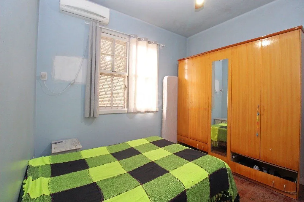 Imagem Casa para Venda - 264m², 3 dormitórios, 2 vagas - Santa Tereza