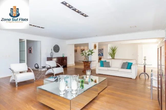 Imagem Casa Alto Padrão à Venda No Morumbi Com 4 Suítes e 6 Vagas - Condomínio Fechado