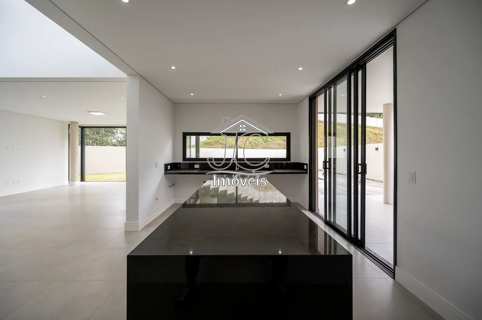 Imagem Casa com 4 Suítes, 330 m², aluguel por R$ 17.000/mês ou à venda por R$ 2.700.000 - Condomínio Residencial Arboretum - Vinhedo/SP