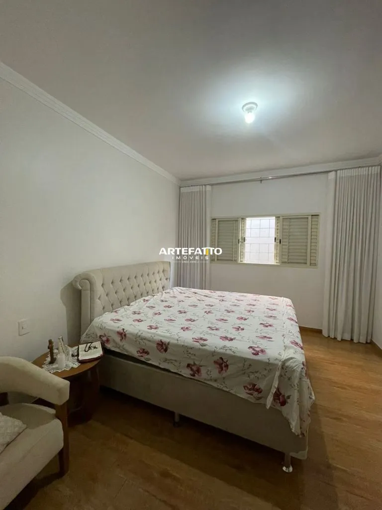 Imagem Casa à venda em Franca, Jardim Riviera, com 3 quartos, 220m2