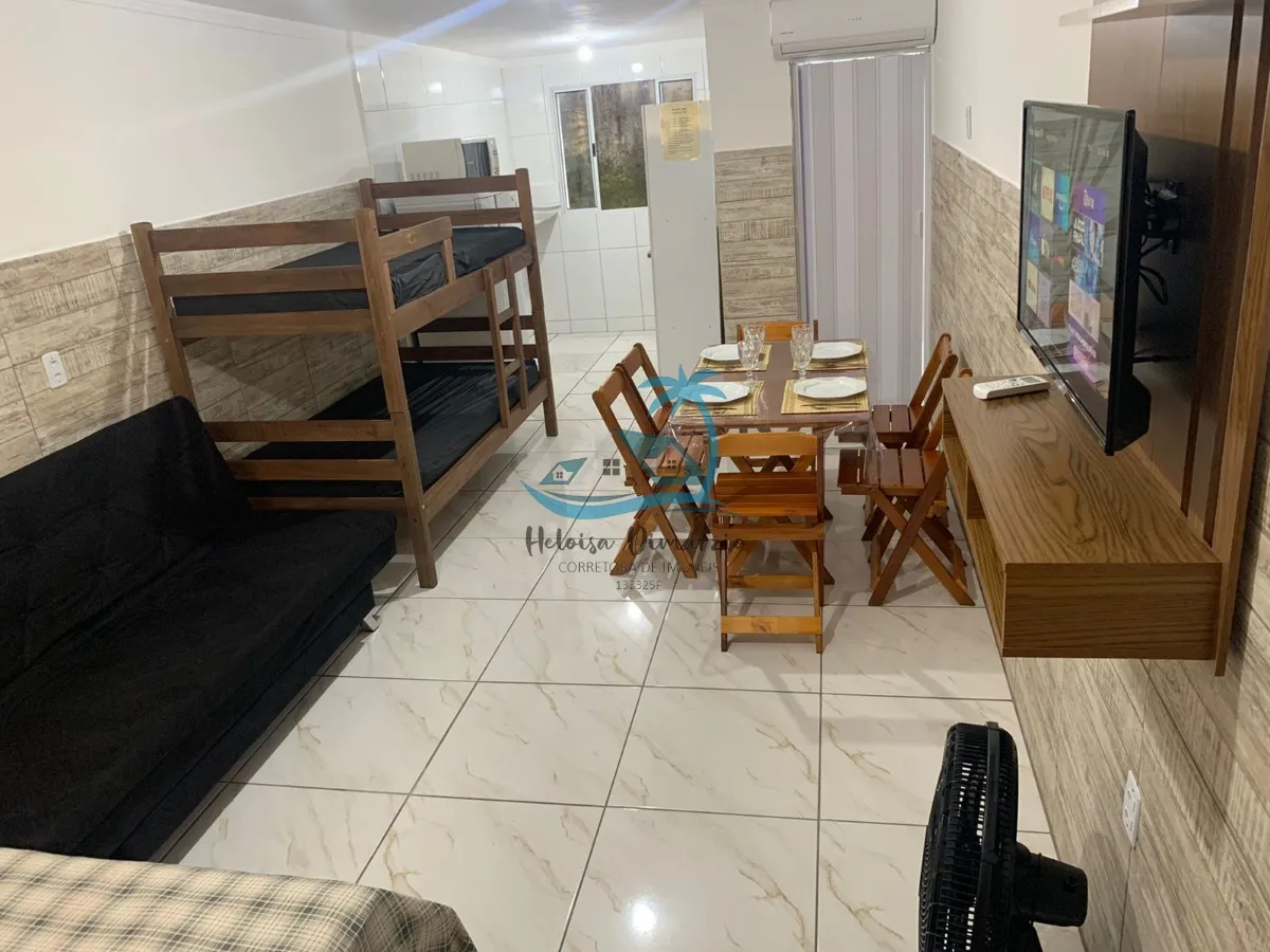 Ótima kitnet a apenas 100m da Praia das Toninhas