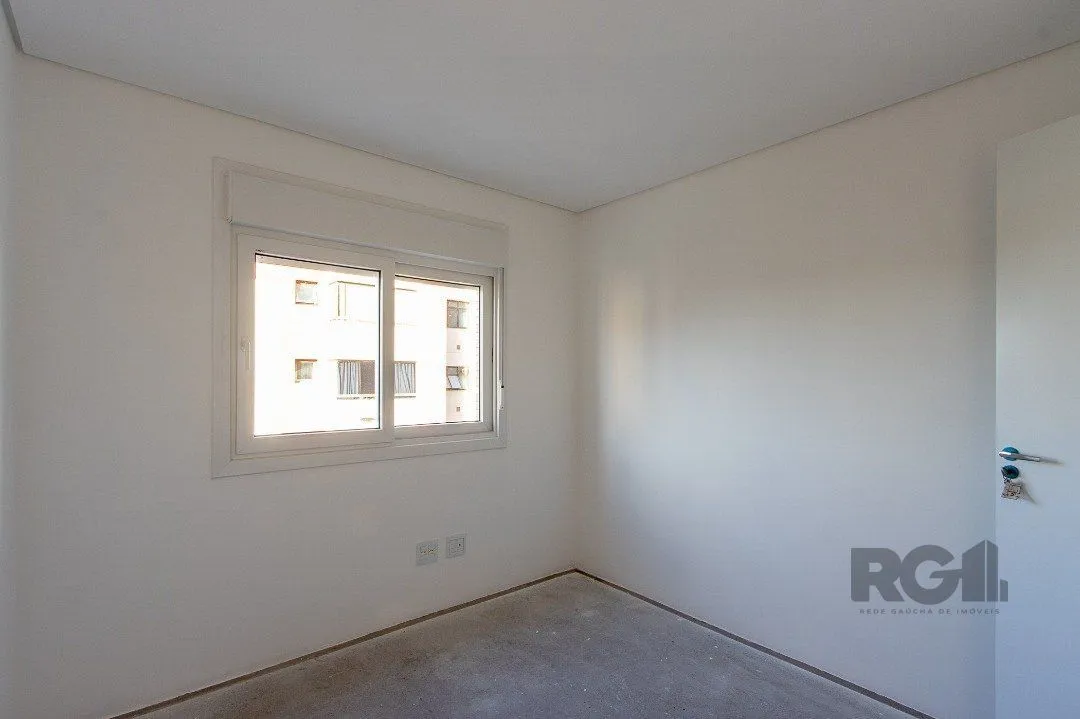 Imagem Cobertura para Venda - 214.34m², 3 dormitórios, sendo 3 suites, 2 vagas - Tristeza