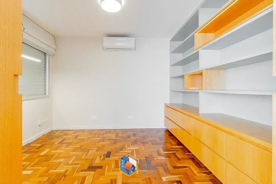 Imagem Apartamento para venda e locação em Santo Amaro com 3 quartos, sendo 1 suíte, 154m²