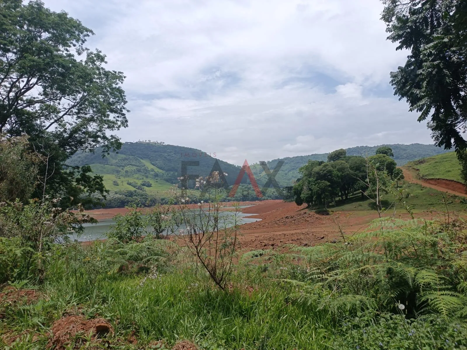 Imagem TERRENO NO PARAÍSO ALAGADO FAXINAL DO CÉU - LAGEADO FEIO- PR - Feio só o nome