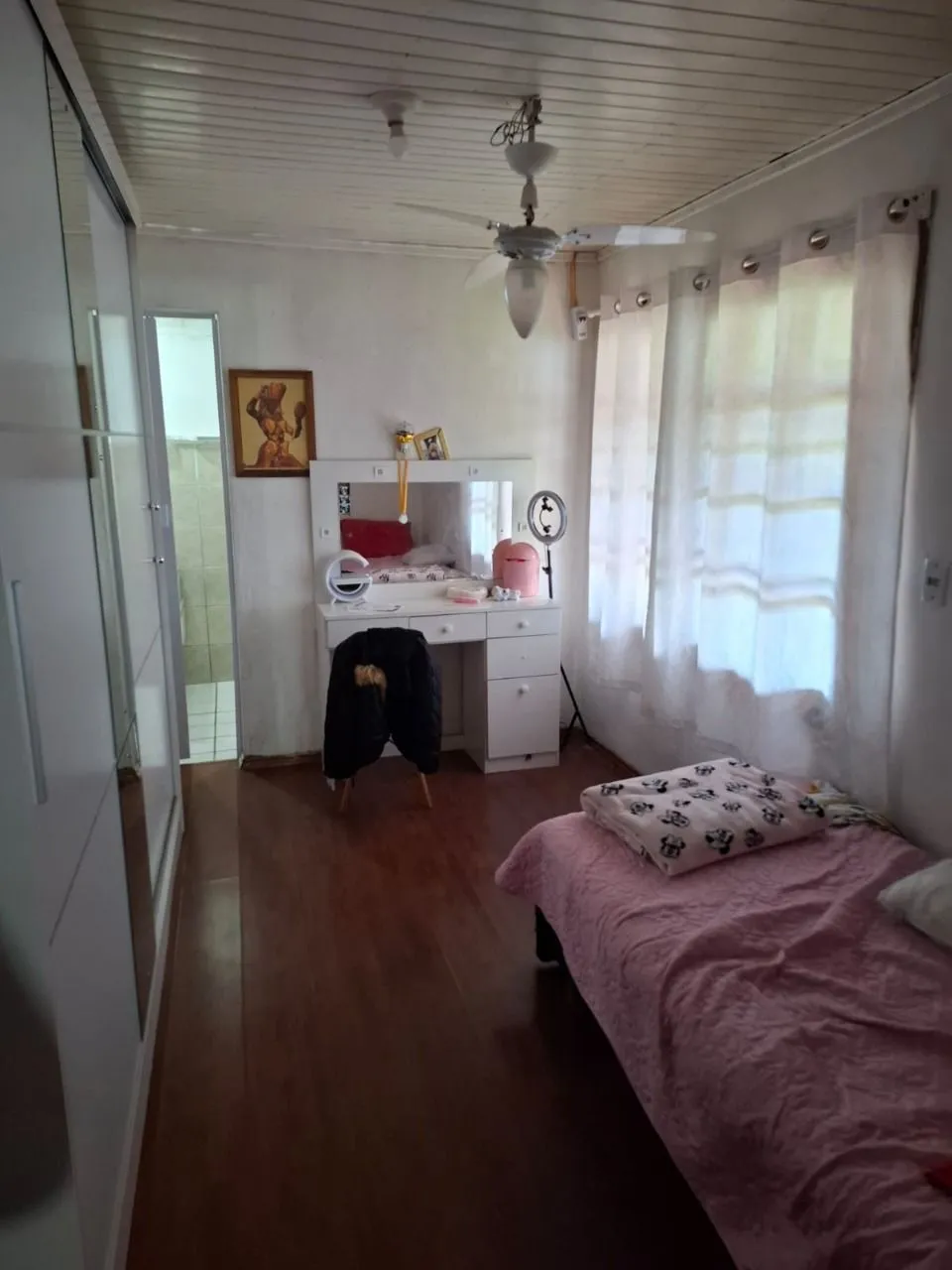 Imagem Casa com Excelente Localização - Próxima à Avenida Edgar Pires de Castro.