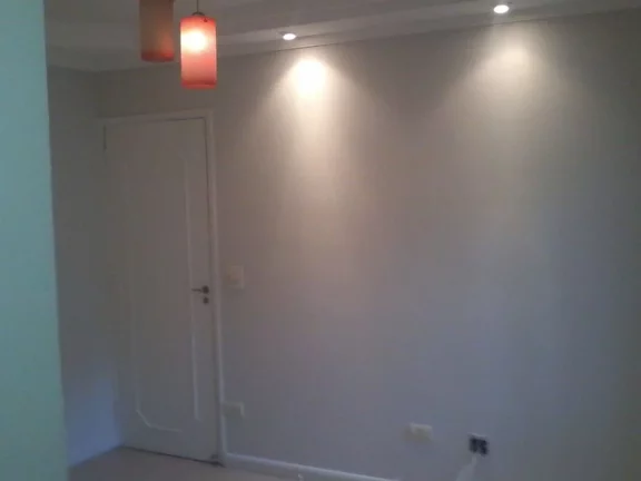 Imagem Ótimo apto, no centro da cidade próximo ao Sesc, com 2 quartos com armários, sala 2 ambientes, co...