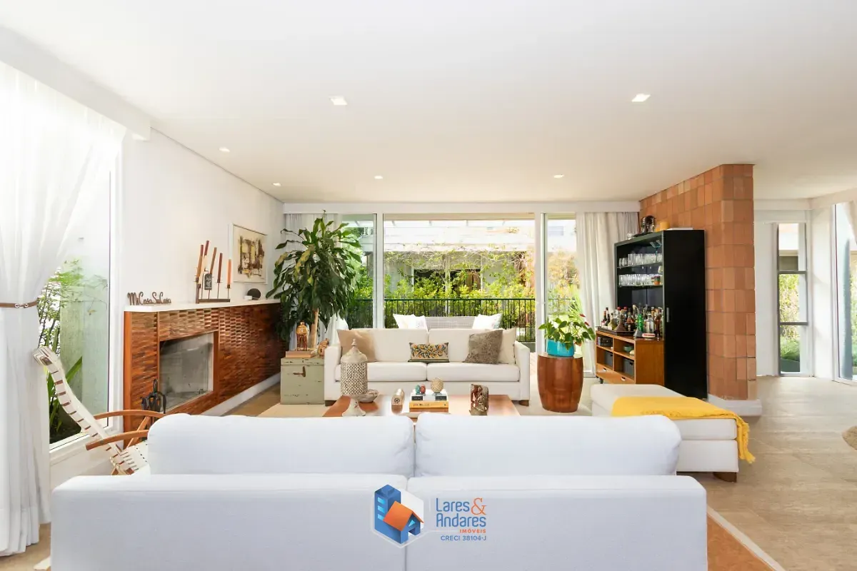 Imagem Casa no condomínio Las Cumbres para venda com 4 quartos, sendo 4 suítes, 513m²