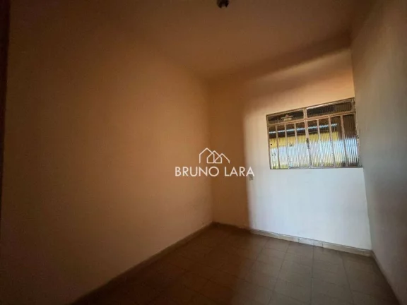 Imagem Casa à venda no Centro - Igarapé/MG.