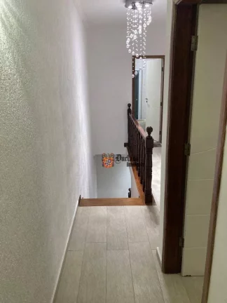 Imagem Sobrado com 4 dormitórios à venda, 320 m² por R$ 690.000,00 - São João Clímaco - São Paulo/SP