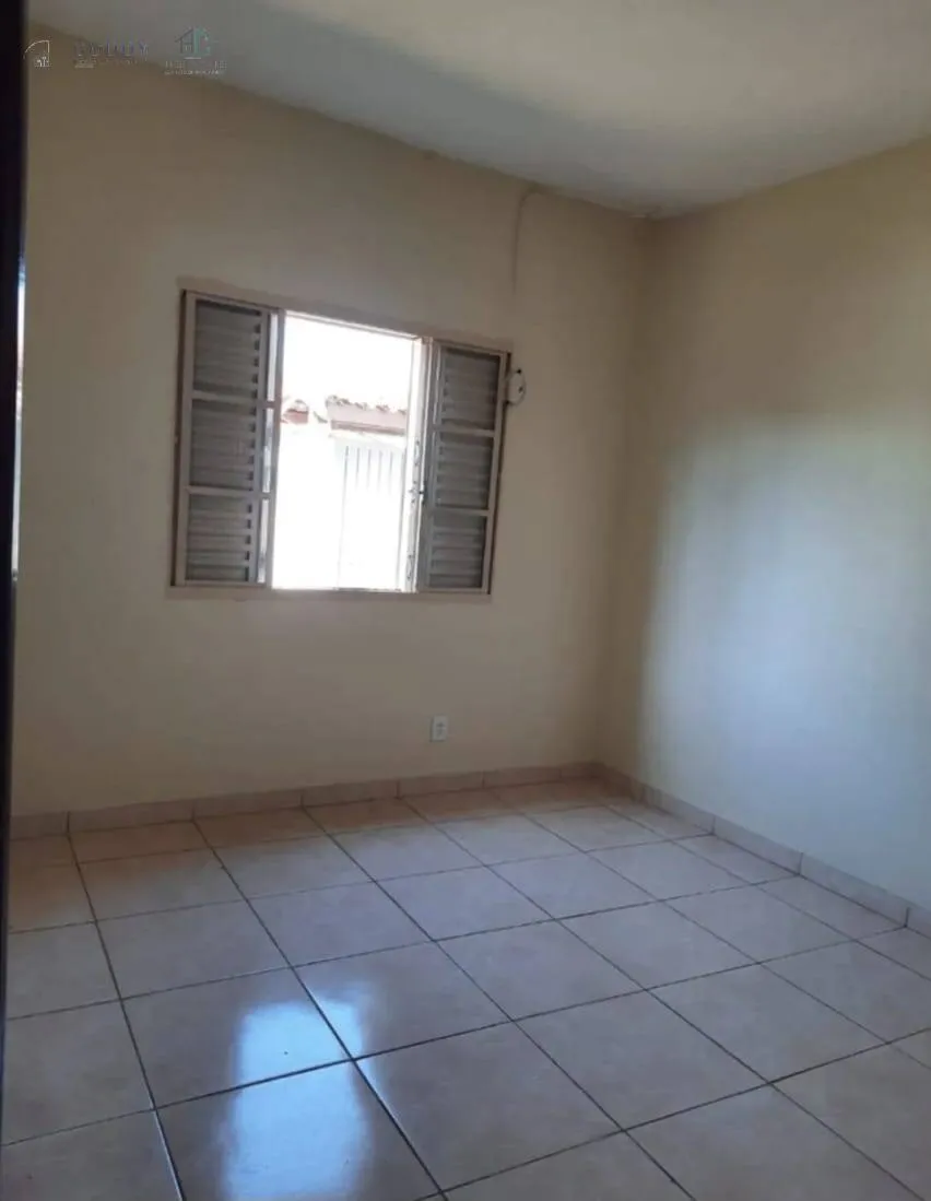 Imagem Casa térrea com 2 dormitórios à venda em Pindamonhangaba - Jardim Cristina