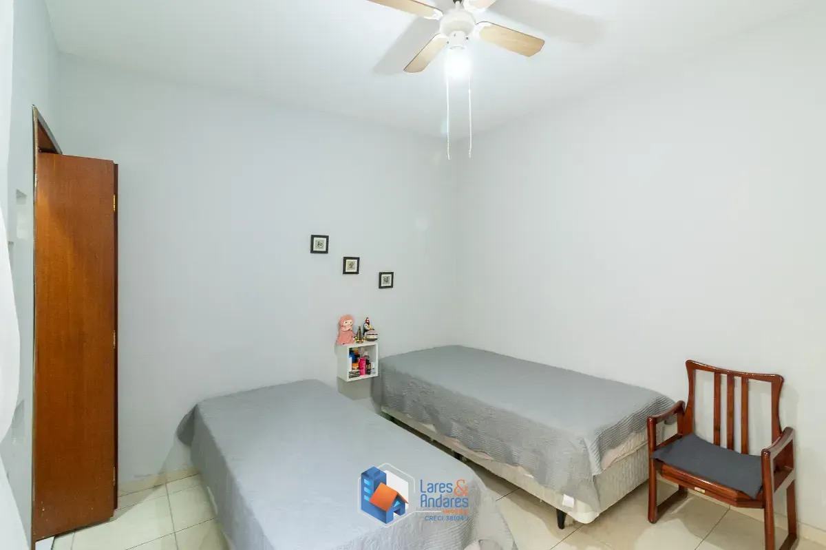 Imagem Sobrado para venda em Vila Marina com 2 quartos, sendo 2 suítes, 180m²