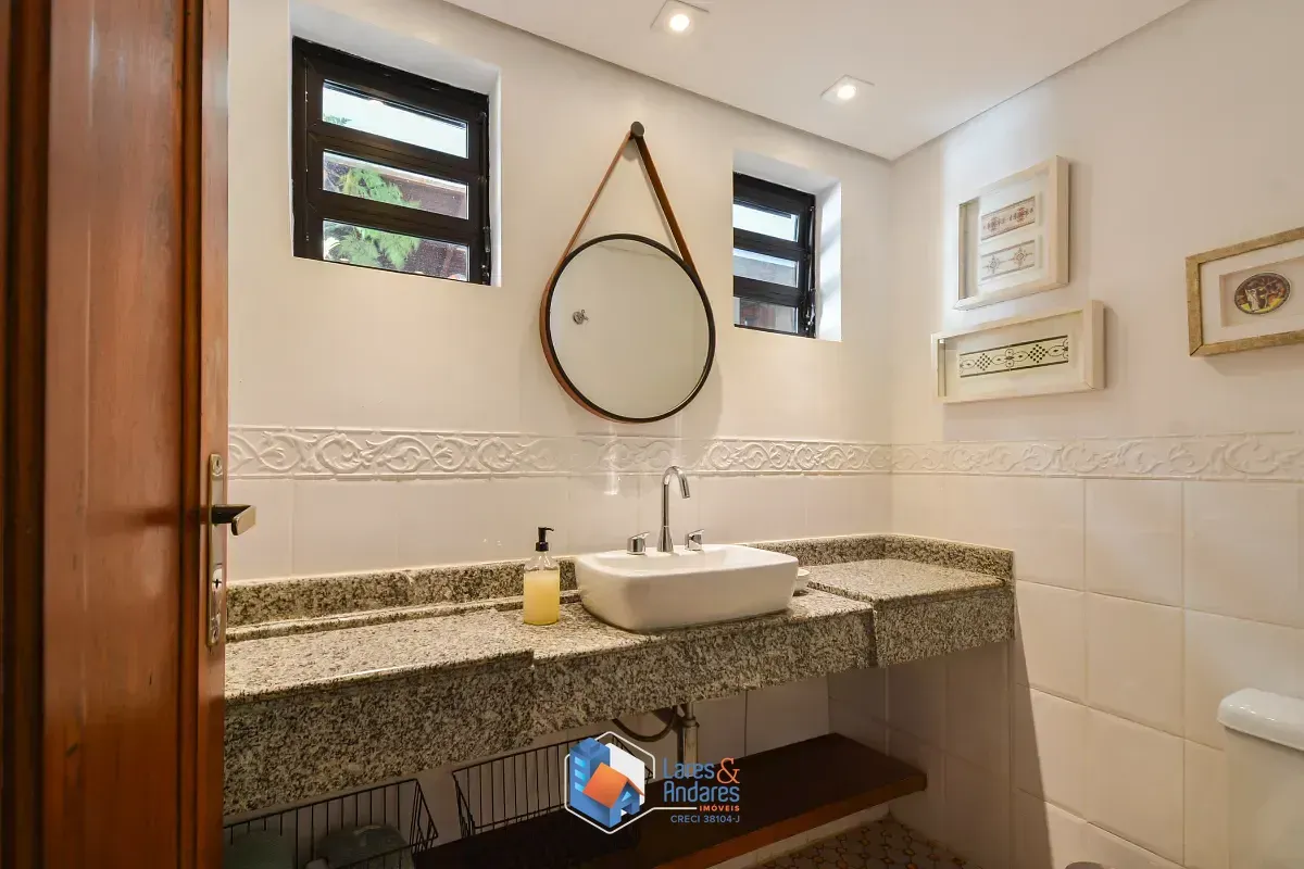 Imagem Casa para venda em Pacaembu com 3 quartos, sendo 3 suítes, 422m²