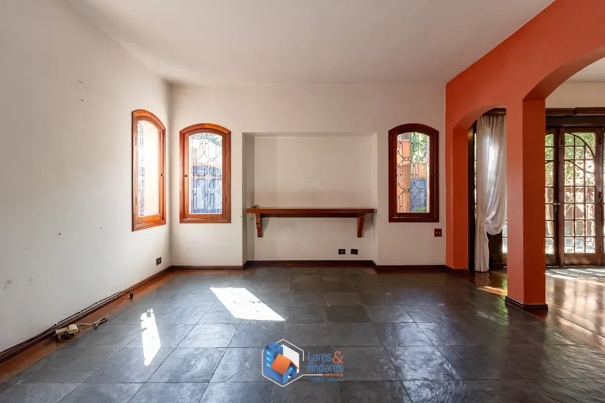 Imagem Sobrado para venda em Sumaré com 3 quartos, sendo 3 suítes, 280m²