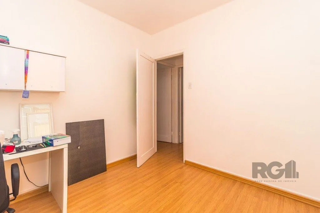 Imagem Casa com 99,73m², 2 dormitórios, 2 vagas no bairro Floresta