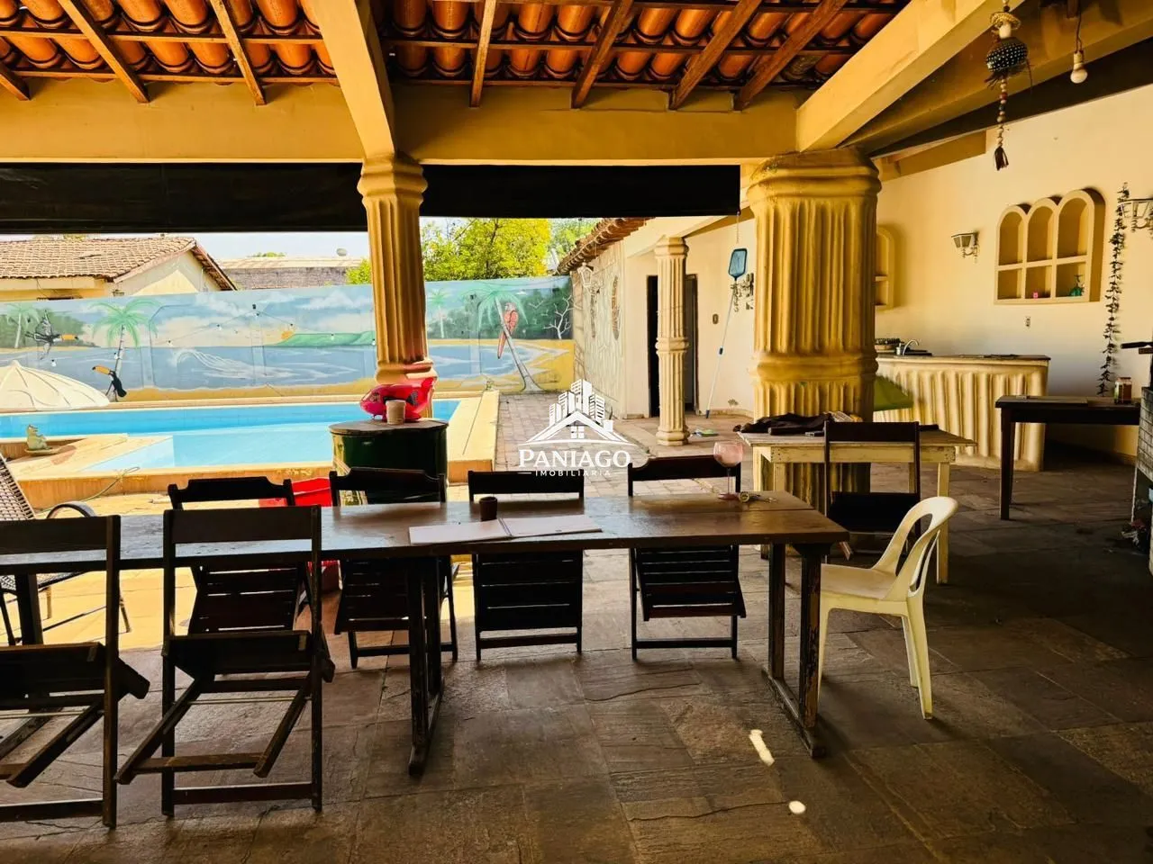 Imagem Casa com 5 quartos sendo 3 suites e 2 salas amplas