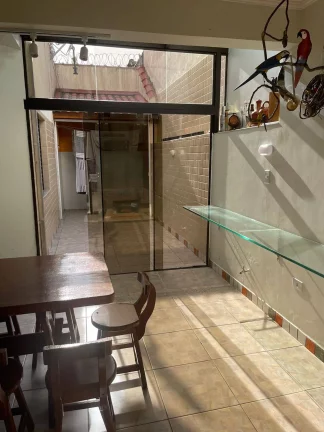 Imagem Casa á Venda em Condomínio Fechado no bairro Massaguaçu em Caraguatatuba