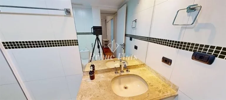 Imagem Flat disponível para locação no Ninety Hotel, com 33m², 1 dormitório e 1 vaga