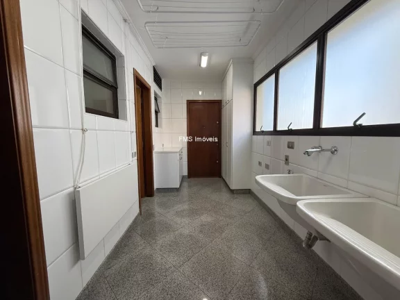 Imagem Apartamento com 3 quartos e 1 Suíte no Campo Belo
