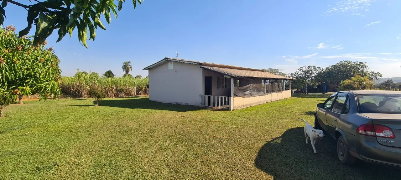 Imagem Chácara à venda em Cesário Lange-SP, bairro Campininha: 2 quartos, 1 sala, 1 banheiro, 1 vaga, 150m². Aproveite!