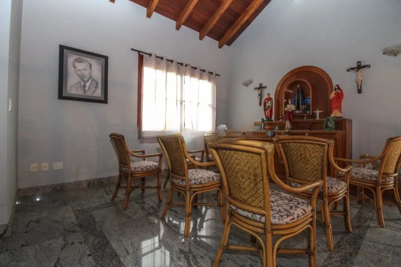 Imagem Casa 612m² - 3 suíte, 8 vagas no bairro Medianeira