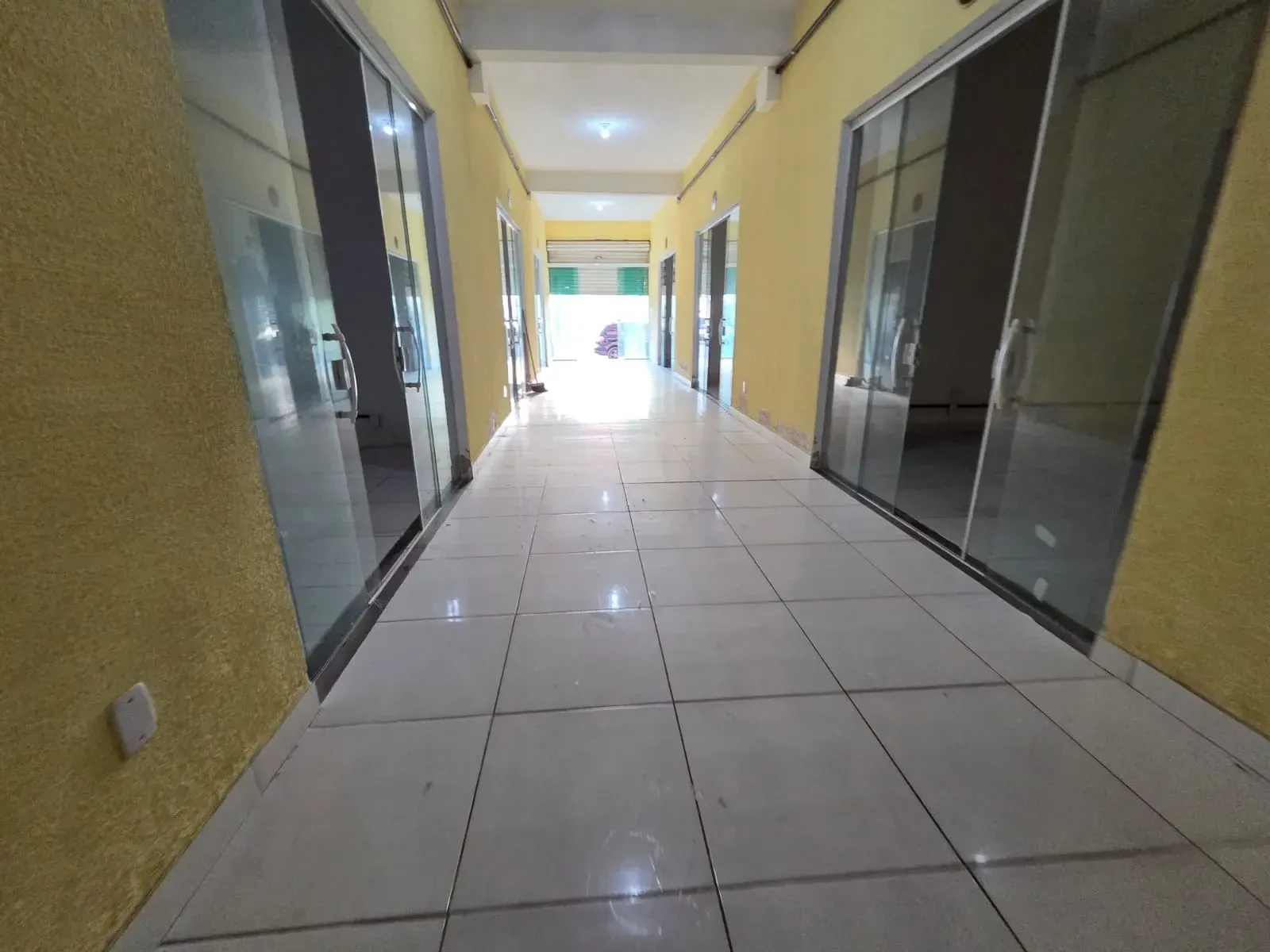 Imagem Imóvel Comercial à Venda, em Centro - Simões Filho