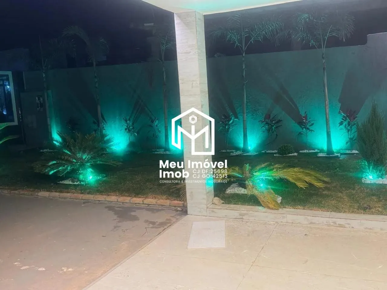 Imagem Casa 3 Quartos 3 Suítes 2 Vagas 450m² Vicente Pires/DF