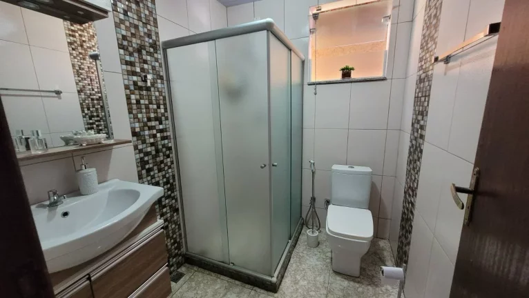 Imagem VENDO ESTA LINDA CASA EM NOVA FRIBURGO. BAIRRO: CHÁCARA DO PARAÍSO