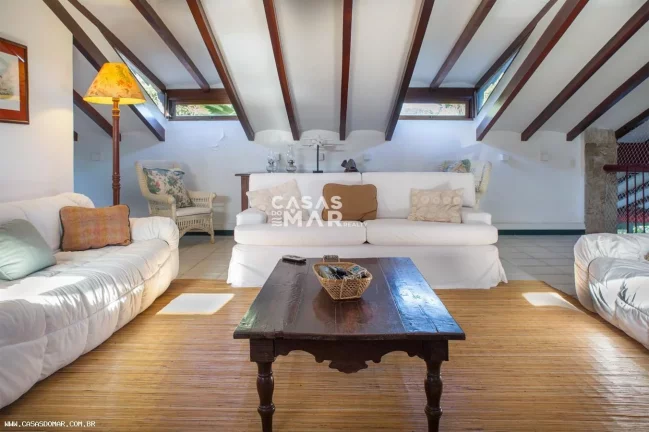 Imagem Casa Frente Mar para Venda em Armação dos Búzios / RJ no bairro Manguinhos