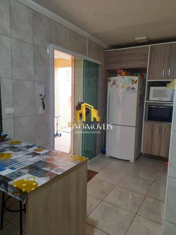 Imagem Casa 220 m² 3 dorms 1 suíte 6 vagas piscina Santa Terezinha SBC