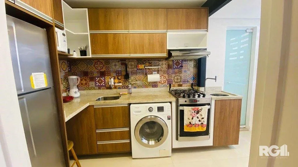 Imagem APARTAMENTO SEMI-MOBILIADO NO BAIRRO FLORESTA
