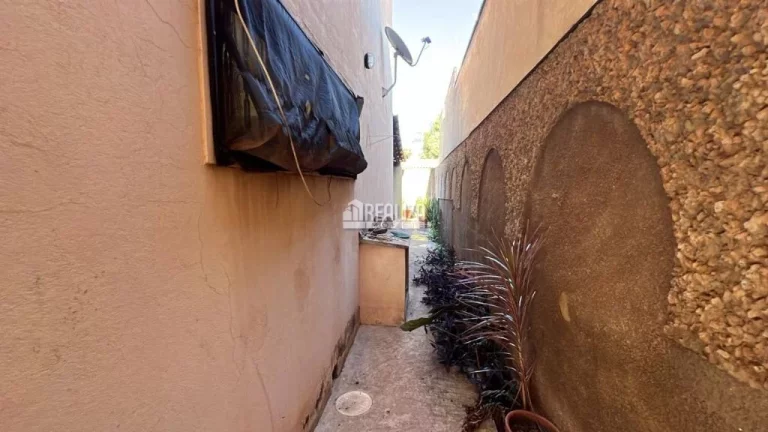 Imagem Casa à venda e locação no bairro São Sebastião, Uberaba - 3 dormitórios e quintal