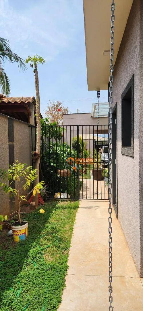 Imagem Chácara com 3 dormitórios à venda, 2000 m² por R$ 1.790.000,00 - Jardim Estância Brasil - Atibaia/SP