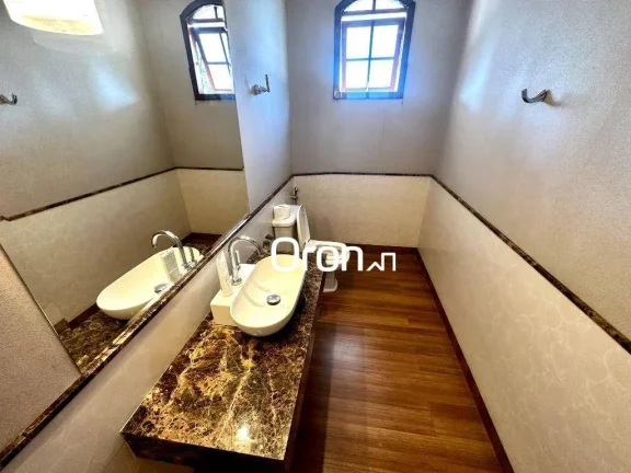 Imagem Sobrado à venda, 626 m² por R$ 2.990.000,00 - Condomínio Parque dos Cisnes - Goiânia/GO