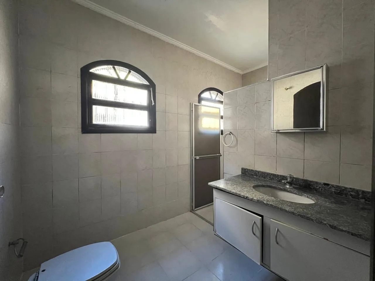 Imagem Casa para Venda em Praia Grande, Real, 2 dormitórios, 1 suíte, 2 banheiros, 2 vagas