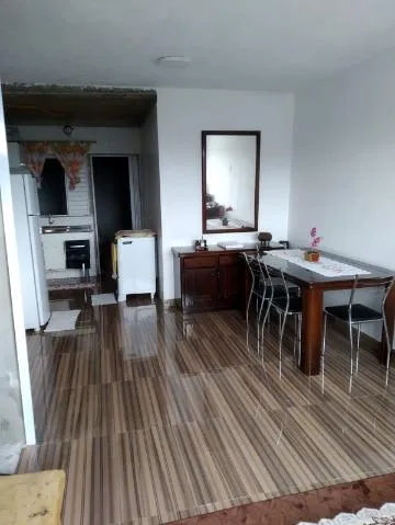 Imagem VENDA DE CASA NO MIRANTE, EM ARUJÁ/SP, 125m² com 02 casas, 03 dormitórios, sala, cozinha americana e área de lazer com churrasqueira. CONSULTE-NOS.