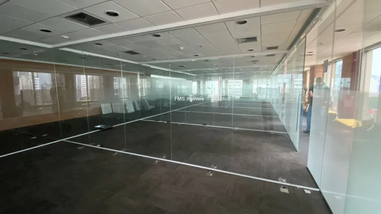 Imagem Conjunto Comercial de 1557 ² em Itaim Bibi