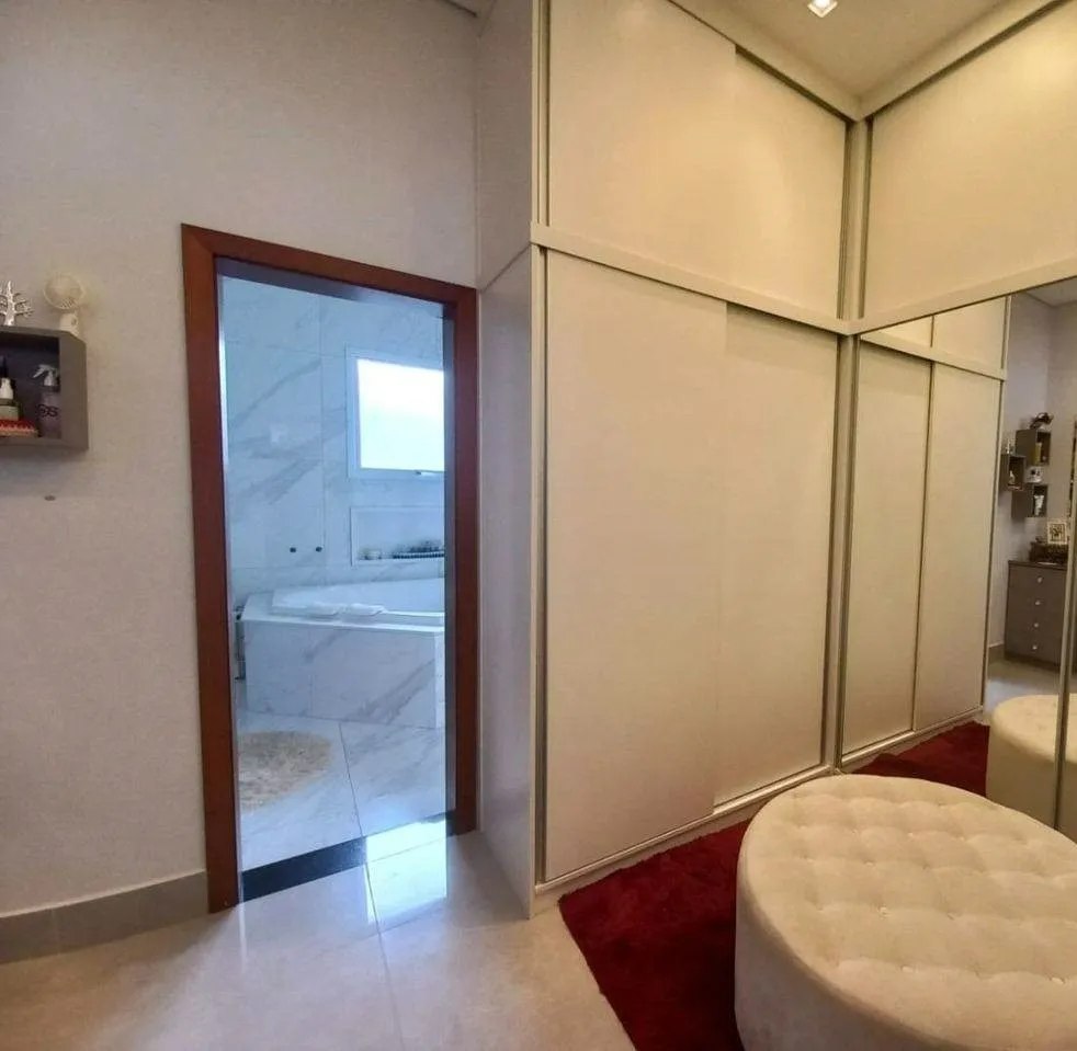 Imagem Casa no Village Castelo Itu de 580m²