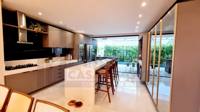 Imagem CASAL IMÓVEIS VENDE CASA CONJ ITORORO 3 SUÍTES + 2 VGS