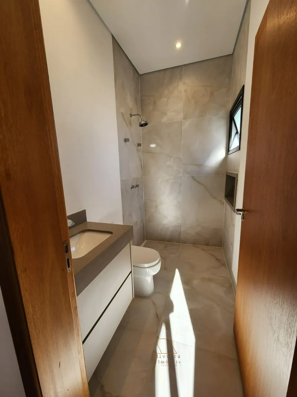 Imagem Casa em Condomínio em Salto-SP, Residencial Central Parque: 3 Quartos, 3 Suítes, 4 Banheiros, 4 Vagas, 213,60 m².