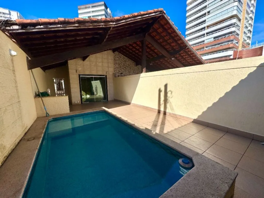 Imagem CASA COM 112,00 m² - GUILHERMINA - PRAIA GRANDE SP