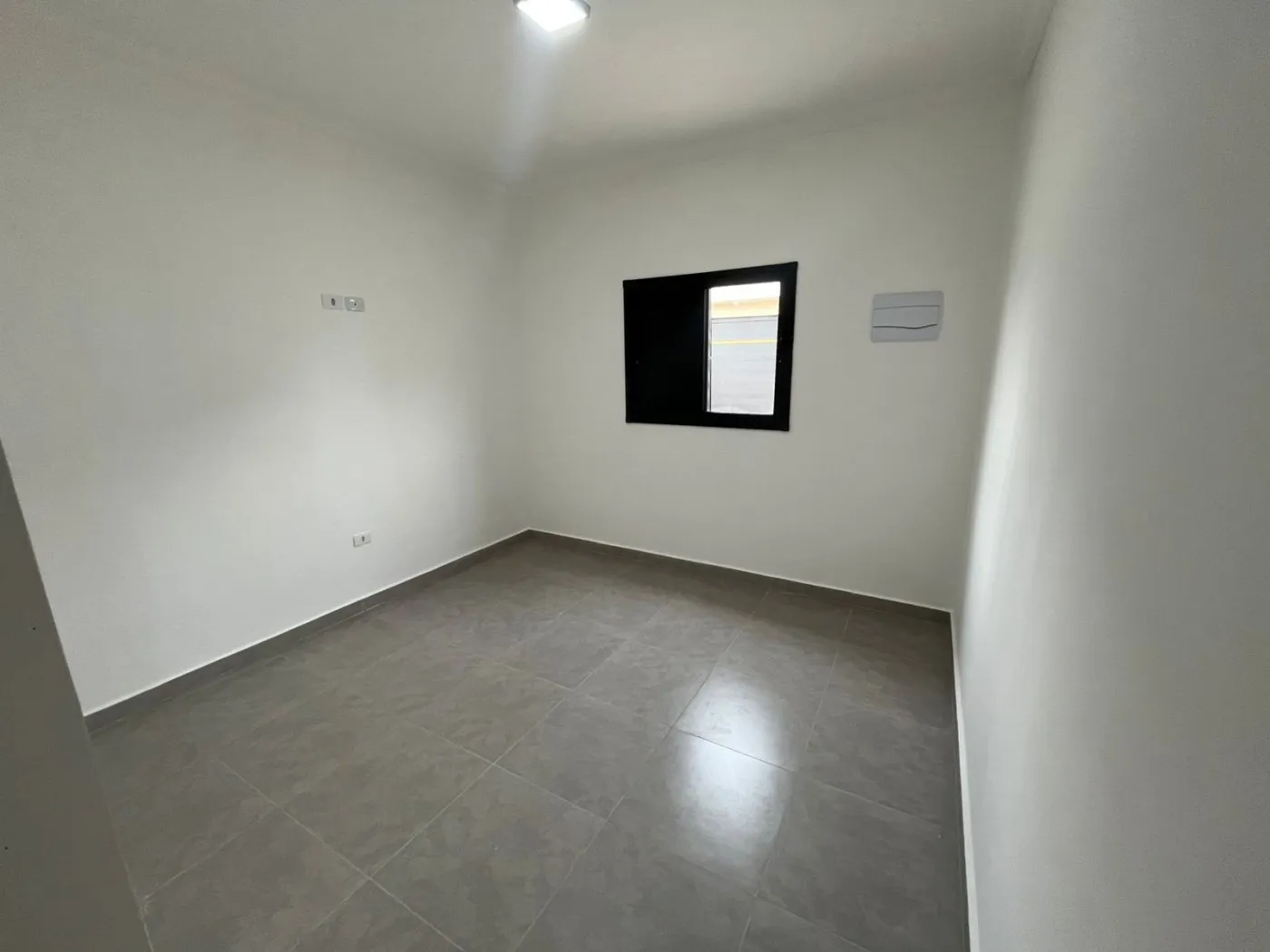 Imagem Casa para Venda em Itanhaém, Corumbá, 2 dormitórios, 1 suíte, 1 banheiro, 2 vagas