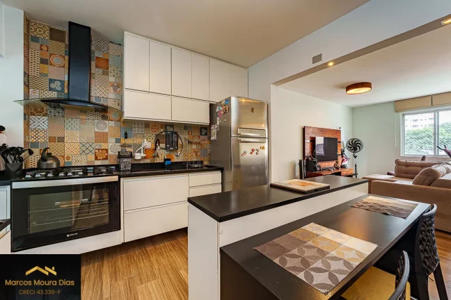 Imagem Apartamento em Perdizes, 120 m2, 3 Dormitórios, 2 Banheiros e 1 Lavabo. Edifício com Lazer, Portaria 24 hs e Gerador. Fácil Acesso a futura Estação Metrô