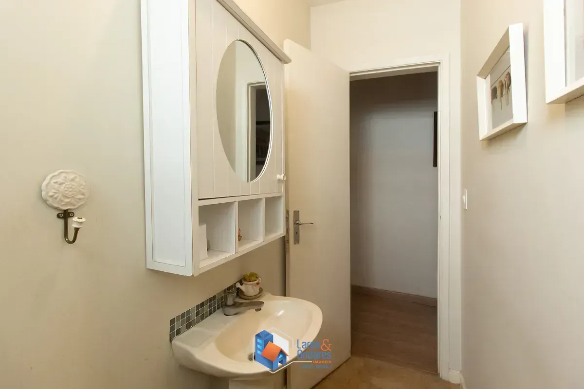Imagem Sobrado para venda em Vila Clementino com 3 quartos, sendo 1 suíte, 189m²