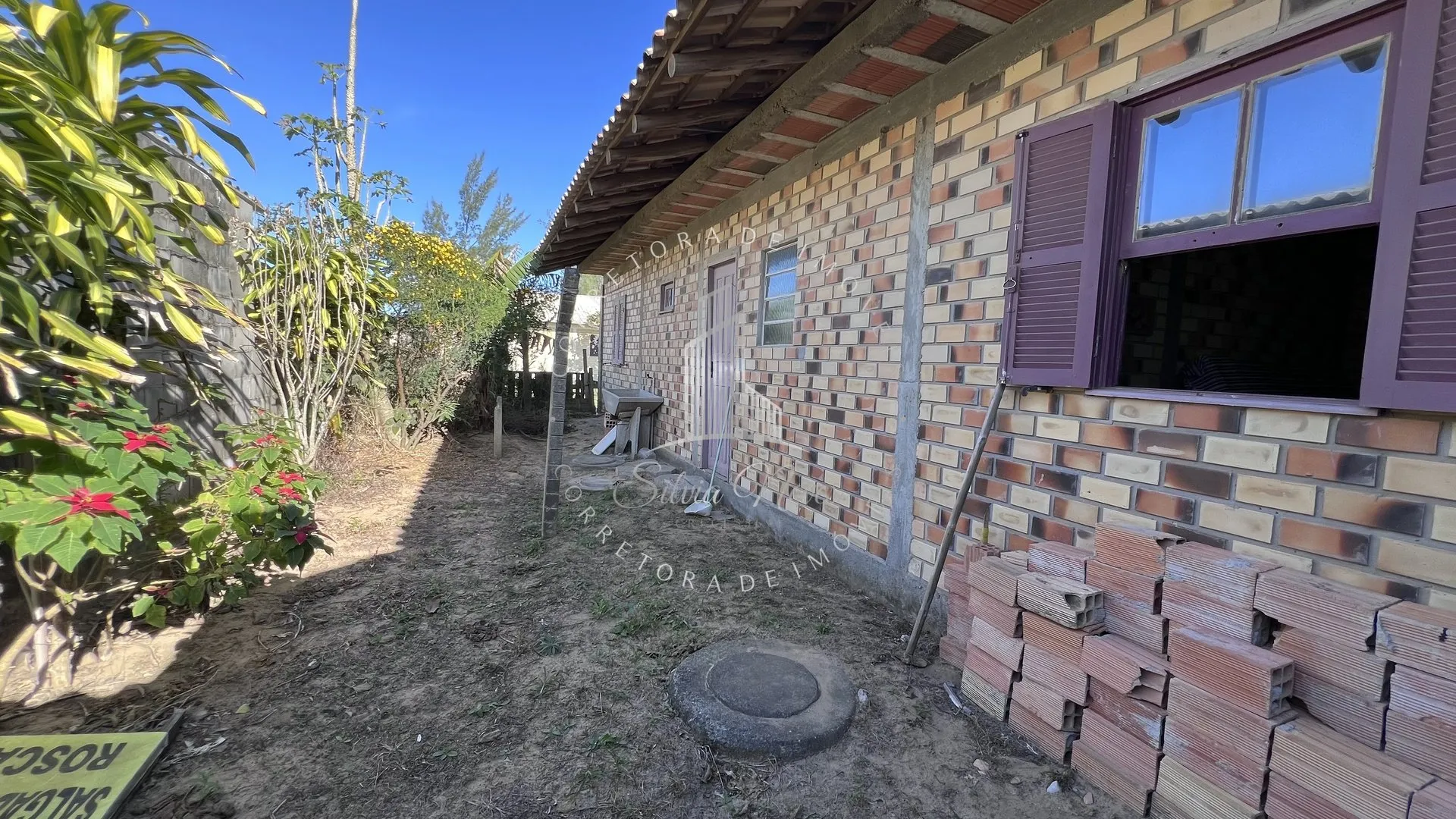 Imagem Oportunidade em Jaguaruna: terreno 360 m² e construção pronta para crescer