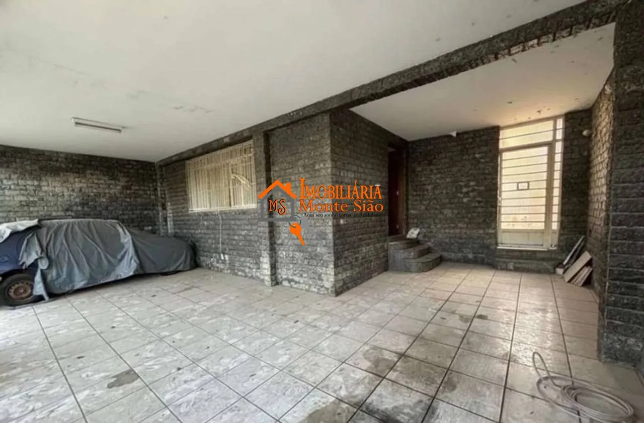Imagem Casa com 3 dormitórios à venda, 240 m² por R$ 848.000,00 - Jardim Santa Mena - Guarulhos/SP